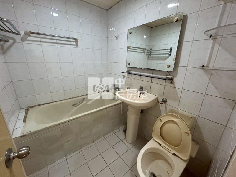 內壢陸光國宅大四房車(中信卓越團隊)房屋室內格局與周邊環境