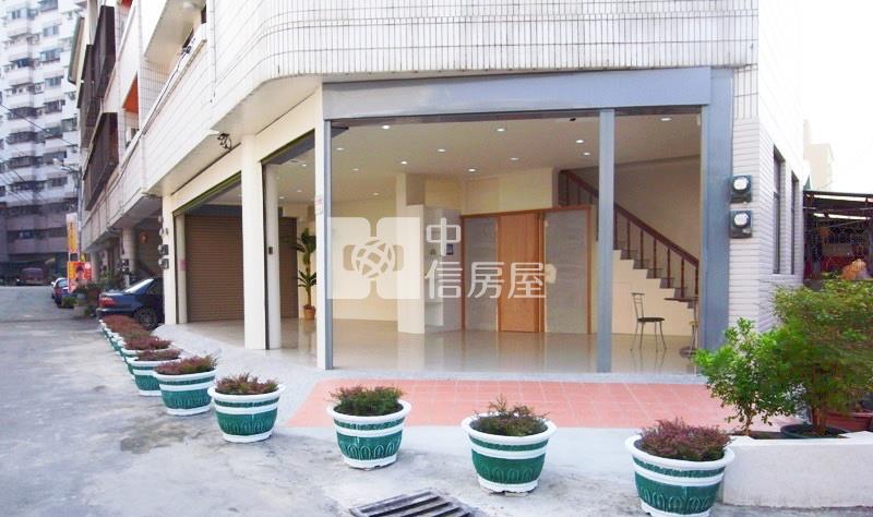 榮興商圈大面寬角透店房屋室內格局與周邊環境