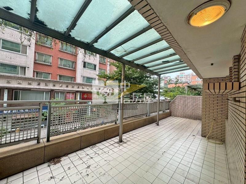 【星鑽】🌟星光市🌟大露臺面寬方正3房房屋室內格局與周邊環境