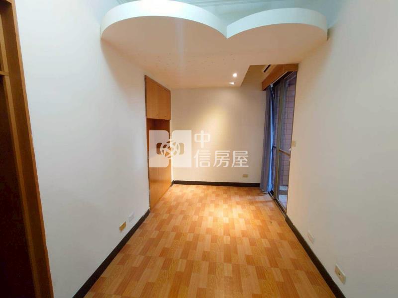 台北新都三房車房屋室內格局與周邊環境