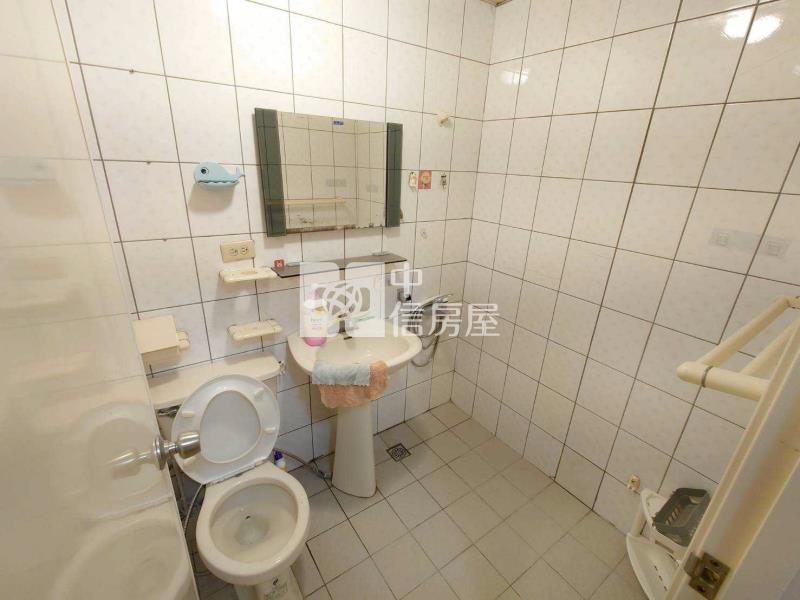 台北新都三房車房屋室內格局與周邊環境