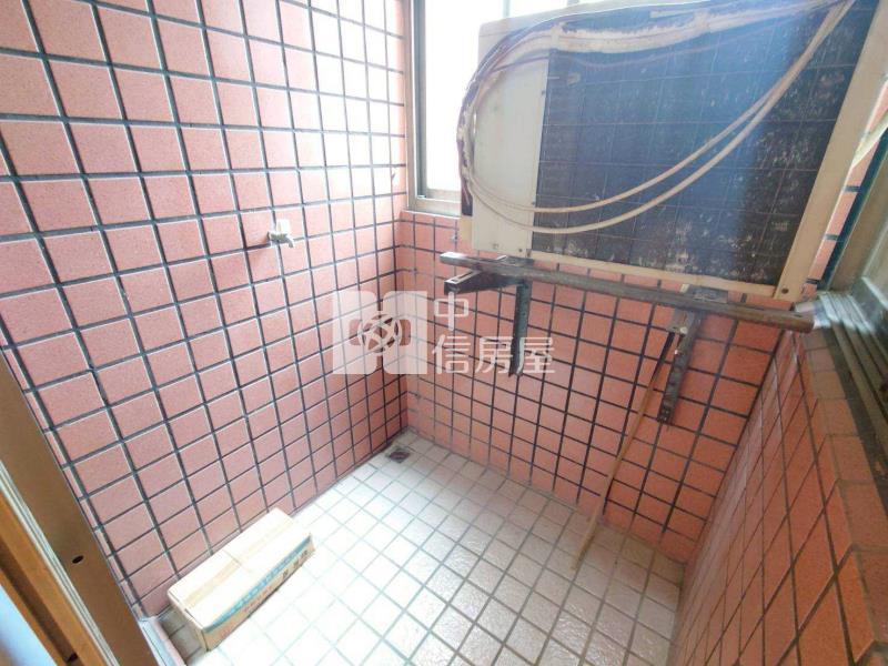 台北新都三房車房屋室內格局與周邊環境