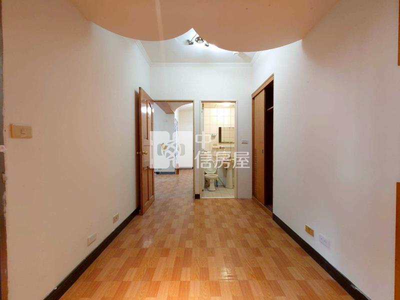 台北新都三房車房屋室內格局與周邊環境