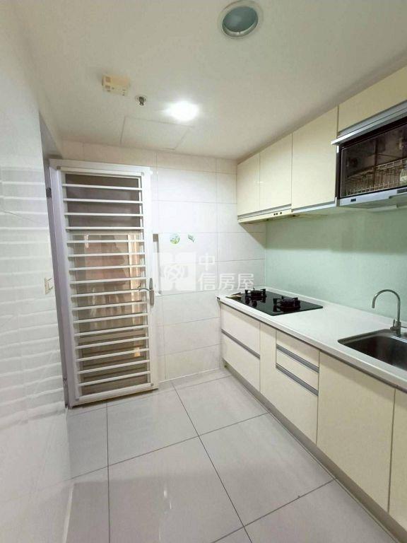 捷運A21法國之星三房車(中信卓越團隊)房屋室內格局與周邊環境