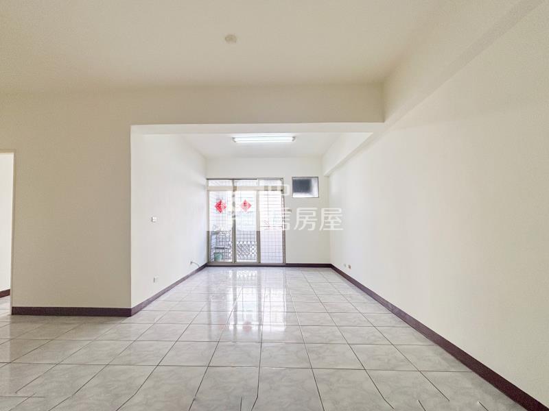 潭子英郡歐洲園林美三房房屋室內格局與周邊環境