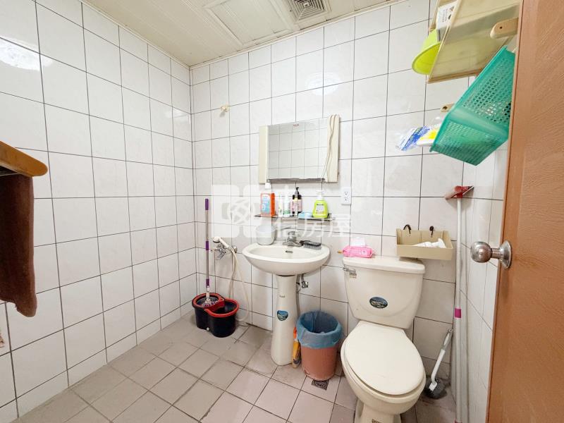 勝利公園潭陽天第3房休旅車位房屋室內格局與周邊環境