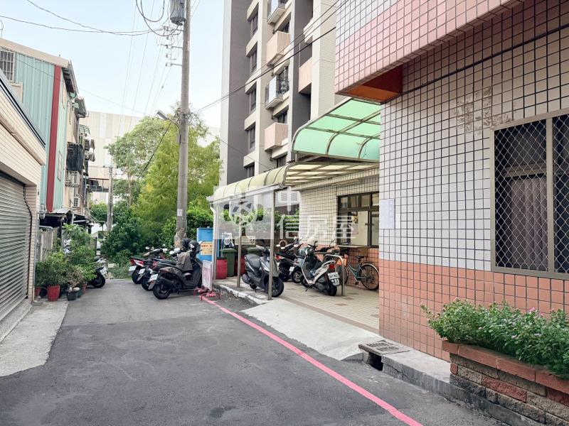 勝利公園潭陽天第3房休旅車位房屋室內格局與周邊環境