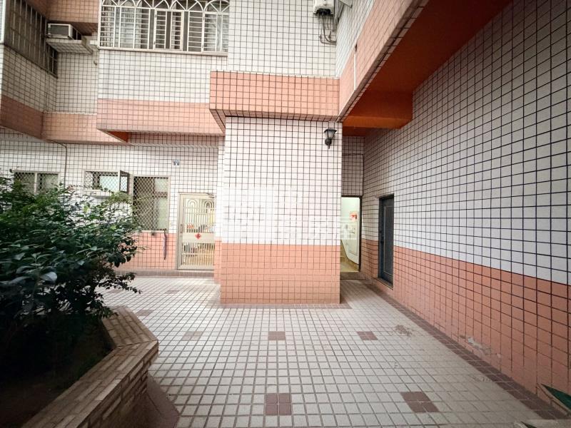 勝利公園潭陽天第3房休旅車位房屋室內格局與周邊環境