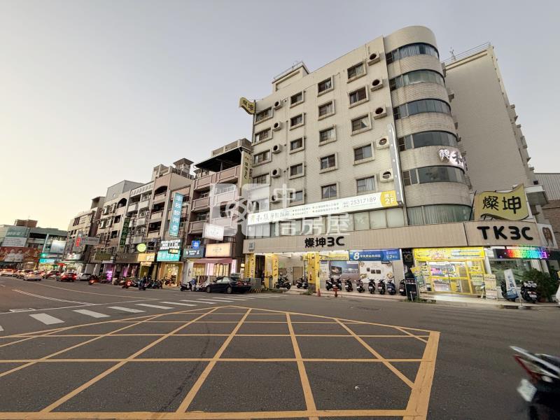 勝利公園潭陽天第3房休旅車位房屋室內格局與周邊環境