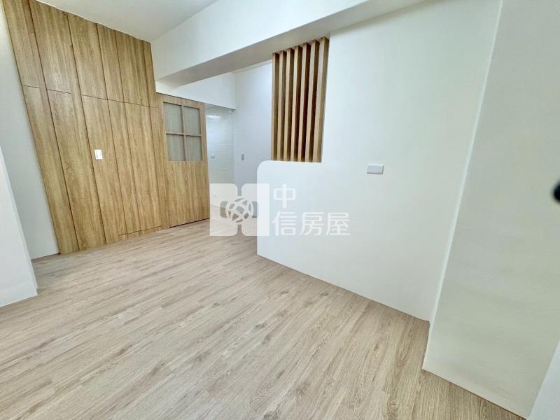 忠貞市場旁漂亮電梯二房房屋室內格局與周邊環境