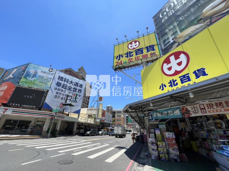 高雄鼓山華寧路雙面臨路稀有建地房屋室內格局與周邊環境