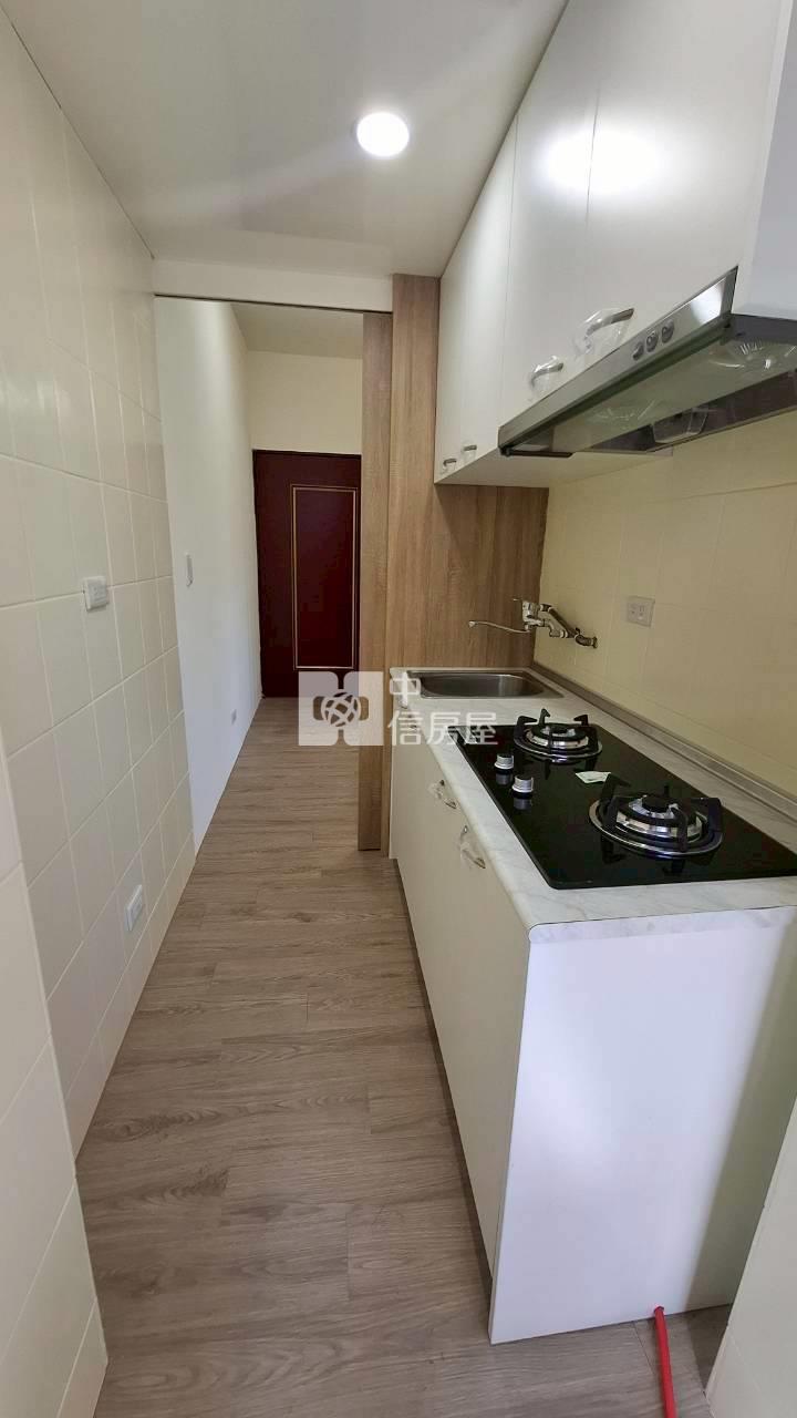 中壢忠貞市場旁電梯美2房房屋室內格局與周邊環境