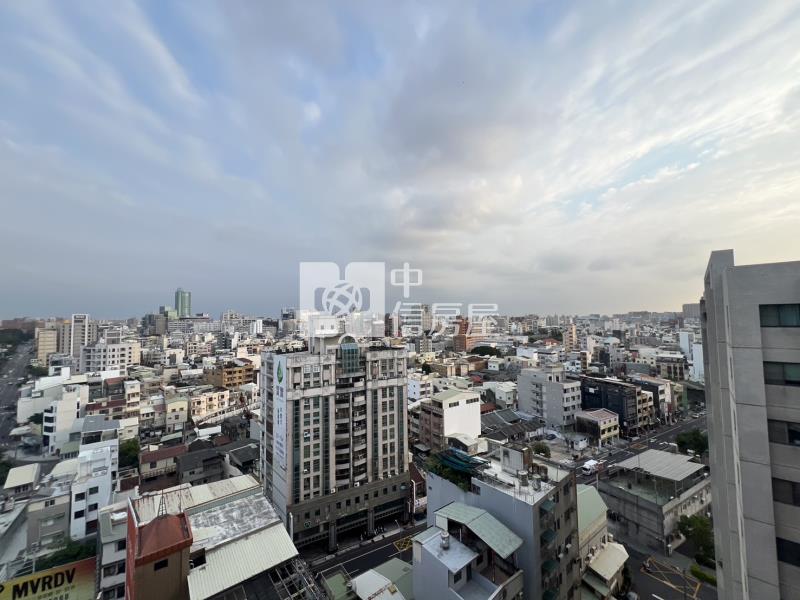 站前casa高樓層四房平車房屋室內格局與周邊環境