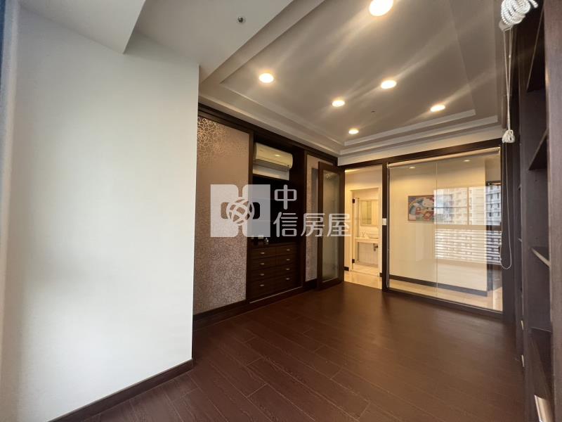 站前casa高樓層四房平車房屋室內格局與周邊環境