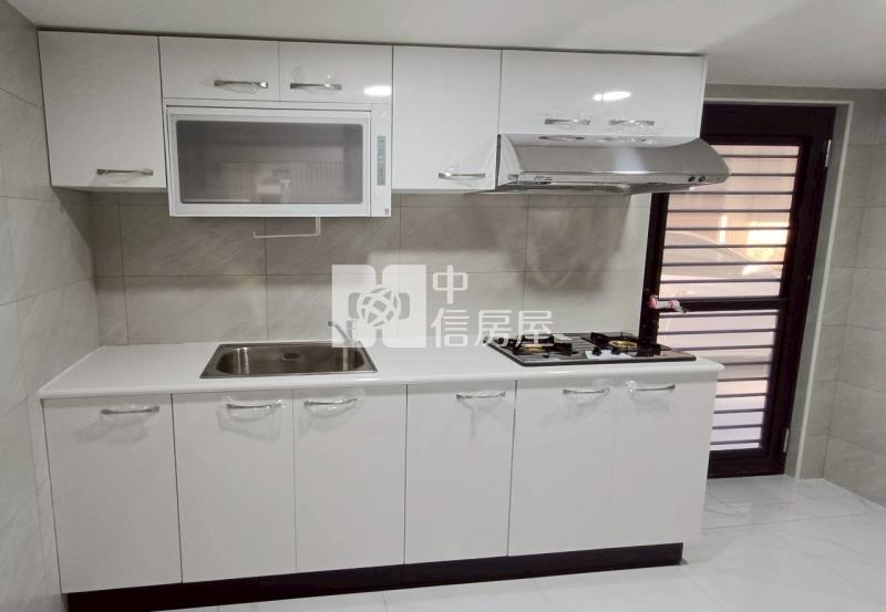 南台南車站4房孝親大露台車墅房屋室內格局與周邊環境