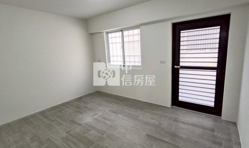 南台南車站4房孝親大露台車墅房屋室內格局與周邊環境