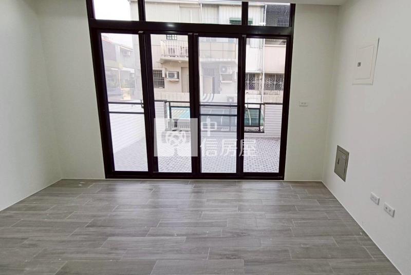 南台南車站4房孝親大露台車墅房屋室內格局與周邊環境