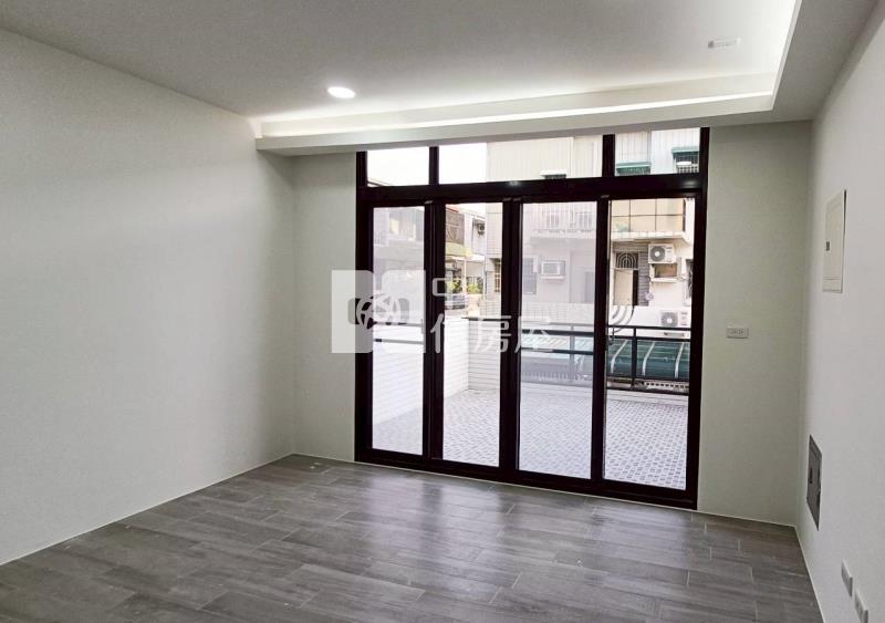 南台南車站4房孝親大露台車墅房屋室內格局與周邊環境