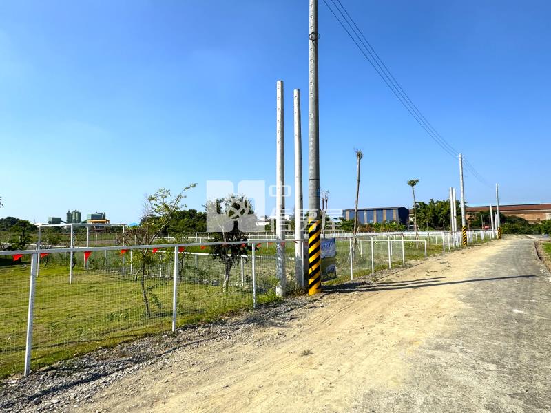 官田綠境有自來水有電126坪農業地房屋室內格局與周邊環境