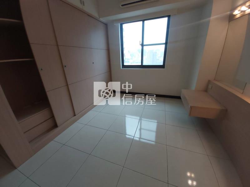 中壢工業區景觀三房車房屋室內格局與周邊環境