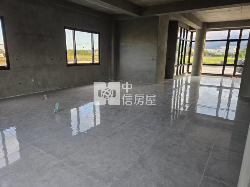 國五旁奢華大器電梯農舍房屋室內格局與周邊環境