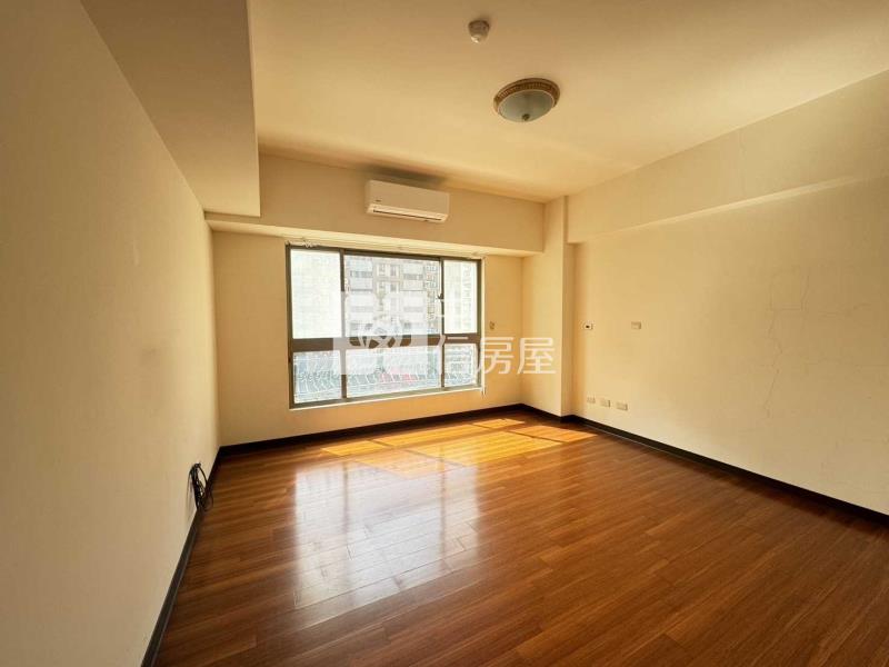 青埔A17站四房車房屋室內格局與周邊環境