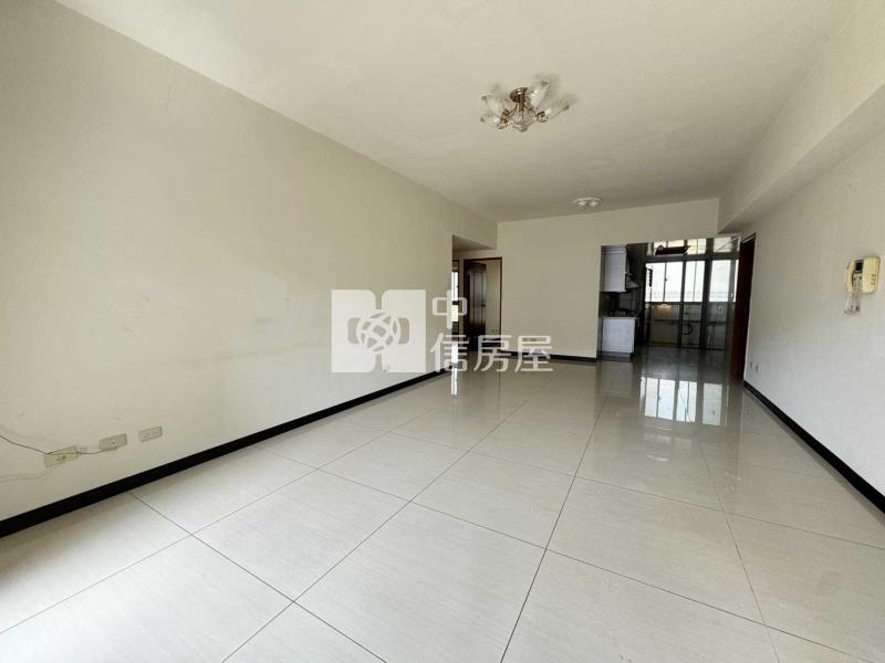 青埔A17站四房車房屋室內格局與周邊環境