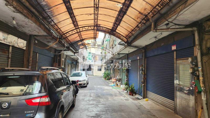 專委)中壢忠貞龍東市場旁邊間透天(需整理)房屋室內格局與周邊環境