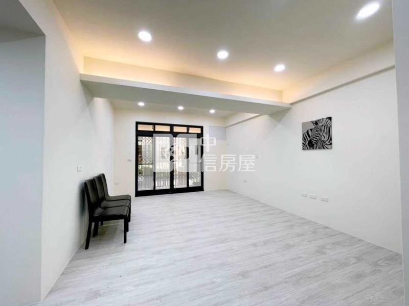 新勢公園1樓庭院兩房 翡翠宮廷房屋室內格局與周邊環境