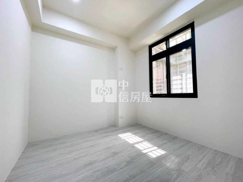 新勢公園1樓庭院兩房 翡翠宮廷房屋室內格局與周邊環境