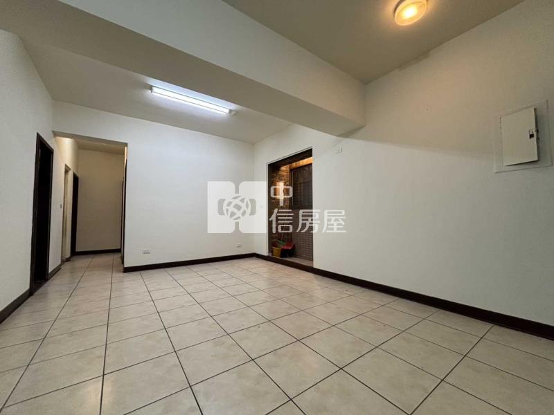 內壢國宅一樓三房車(車位輪抽)房屋室內格局與周邊環境