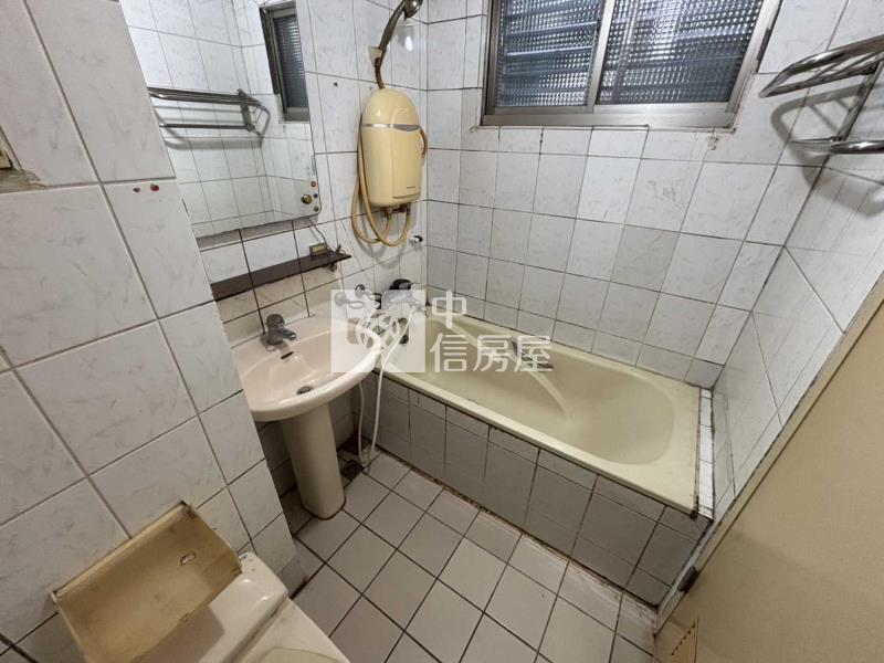 內壢國宅一樓三房車(車位輪抽)房屋室內格局與周邊環境