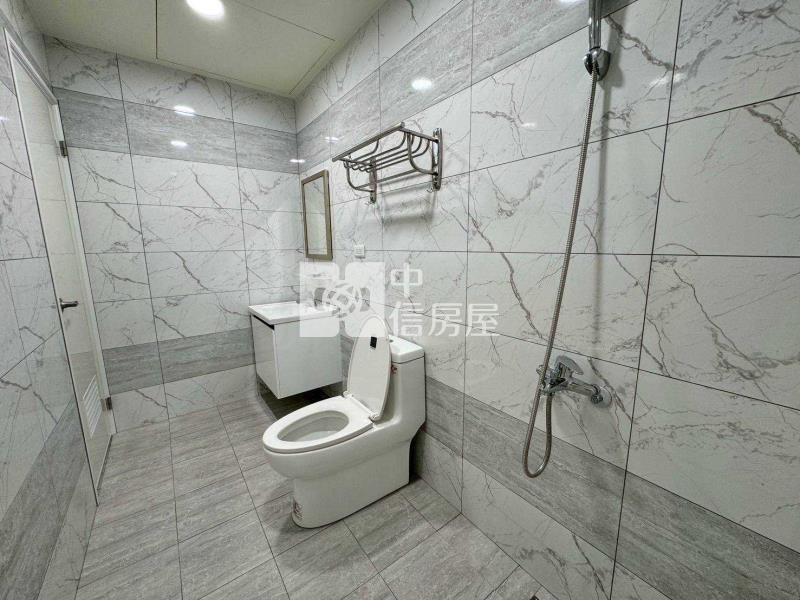 平南國中整新透天房屋室內格局與周邊環境