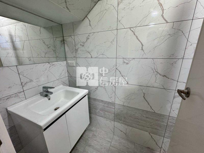 平南國中整新透天房屋室內格局與周邊環境