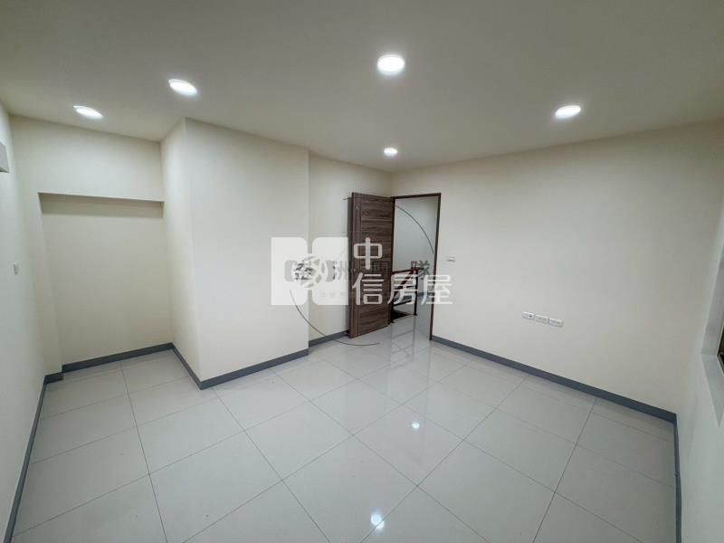 平鎮高中整新頂加公寓房屋室內格局與周邊環境