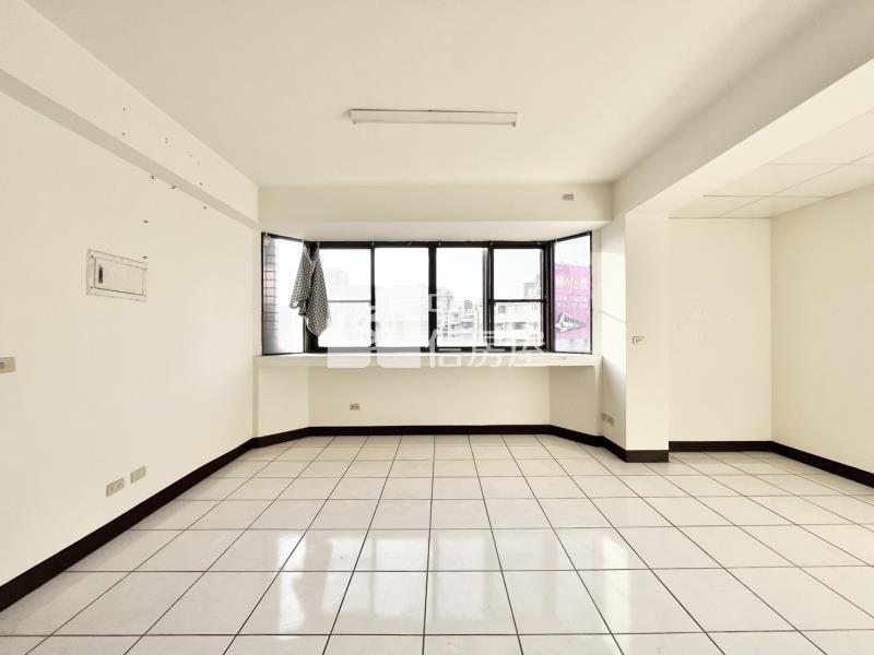 正北屯路金透店房屋室內格局與周邊環境