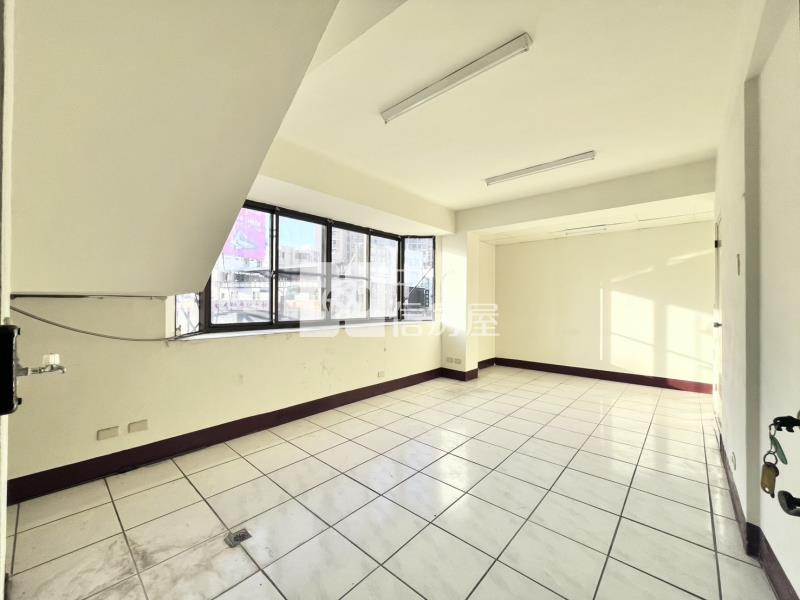 正北屯路金透店房屋室內格局與周邊環境