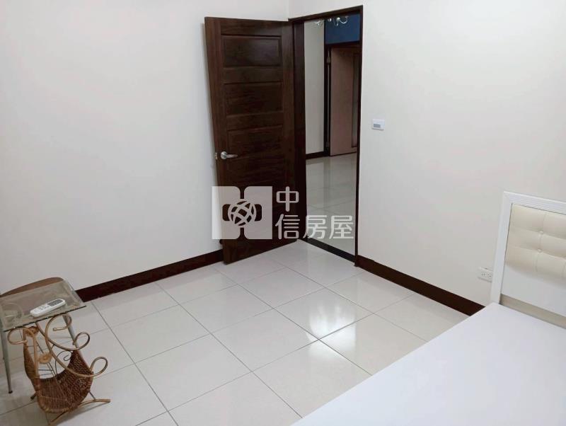 南勢幸福公園3+1房車房屋室內格局與周邊環境