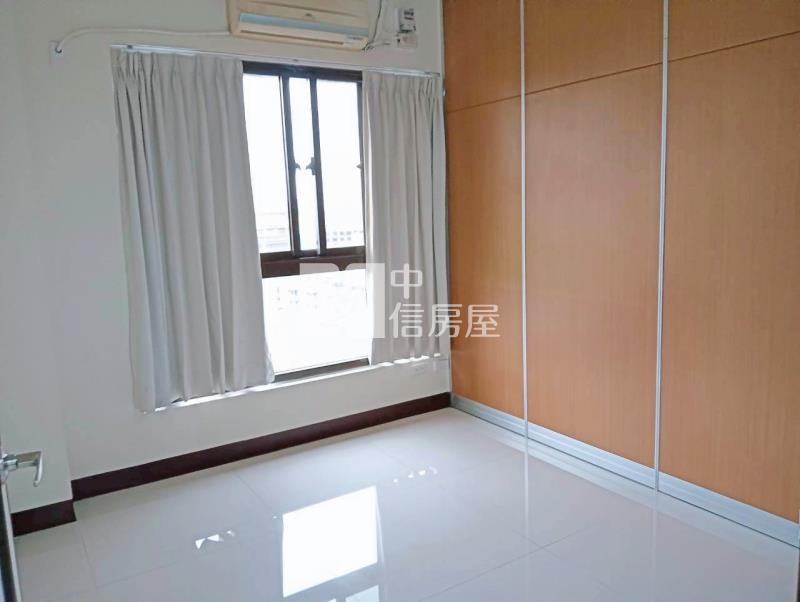 南勢幸福公園3+1房車房屋室內格局與周邊環境