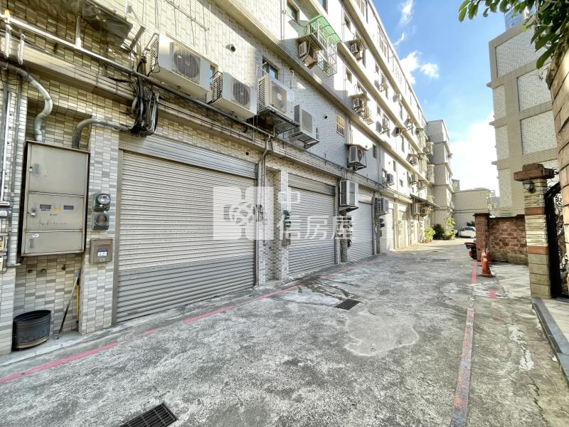 正埔心文化街商圈稀有收租透天店面房屋室內格局與周邊環境