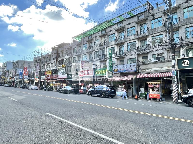 正埔心文化街商圈稀有收租透天店面房屋室內格局與周邊環境