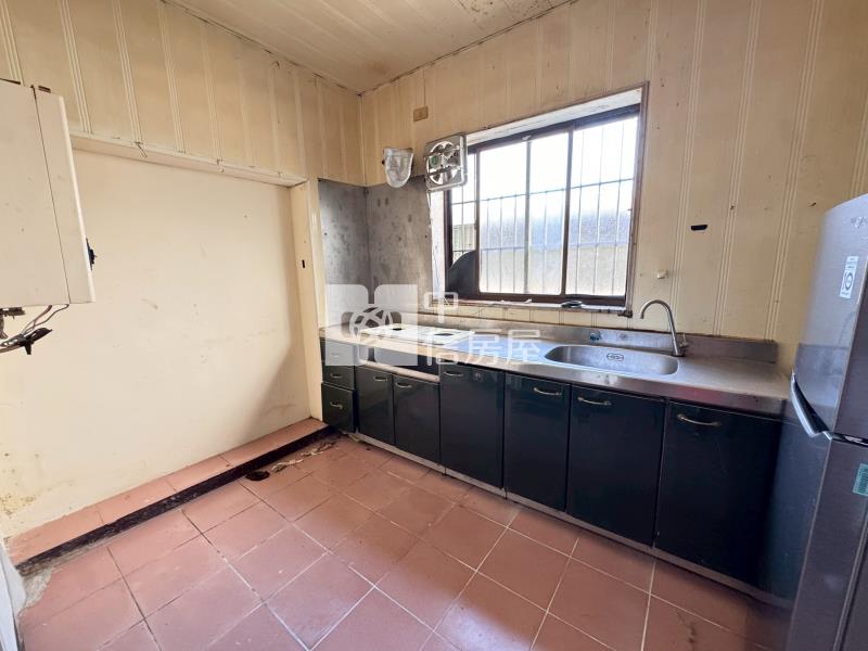 南平商圈旁大地坪透天房屋室內格局與周邊環境