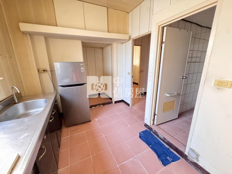 南平商圈旁大地坪透天房屋室內格局與周邊環境