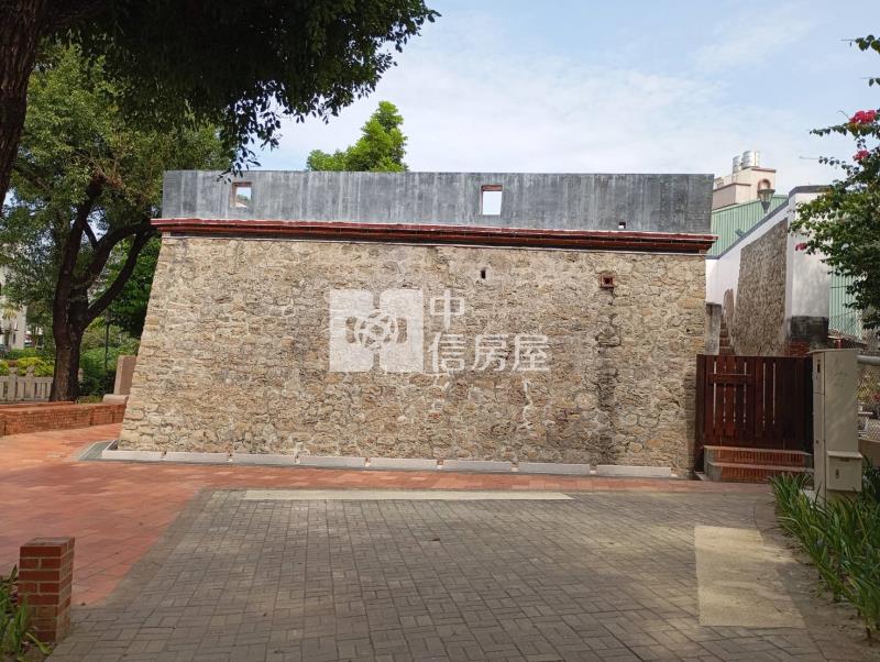 仁武渡假村套房房屋室內格局與周邊環境