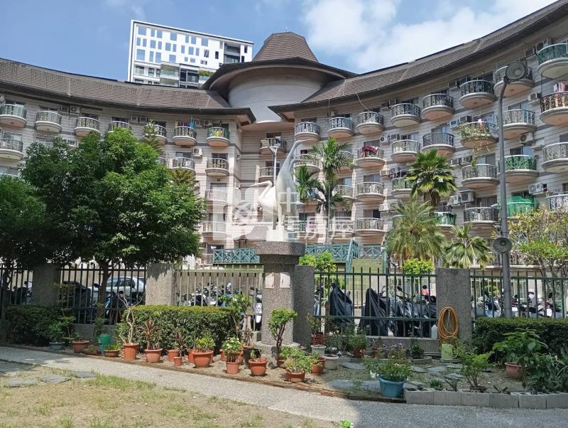 仁武渡假村套房房屋室內格局與周邊環境