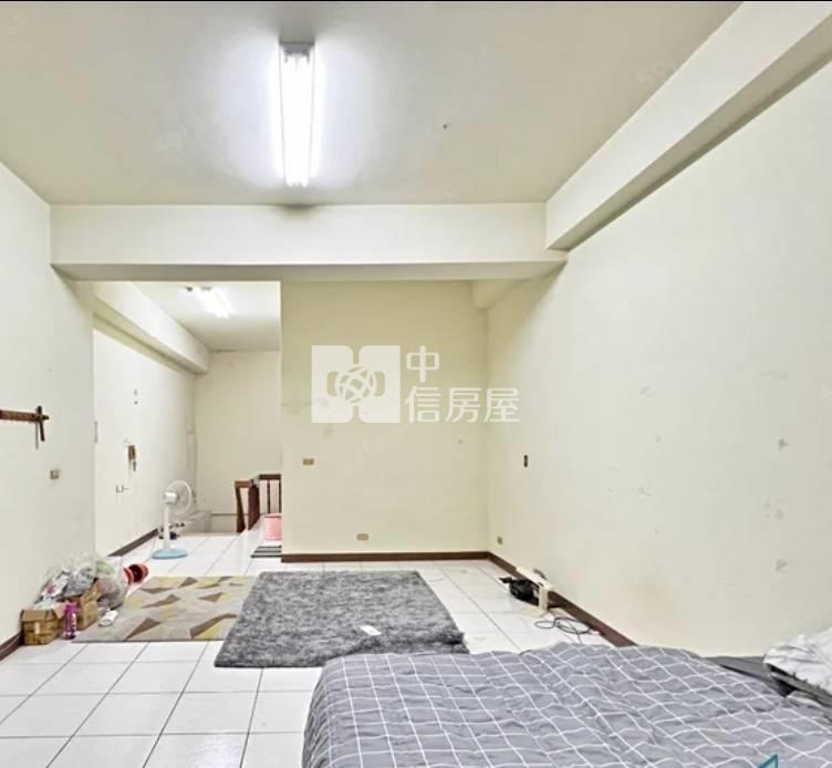 南屯嶺東商圈稀有店住房屋室內格局與周邊環境