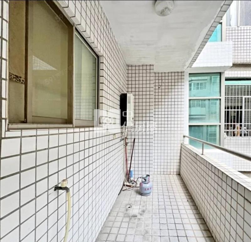 南屯嶺東商圈稀有店住房屋室內格局與周邊環境