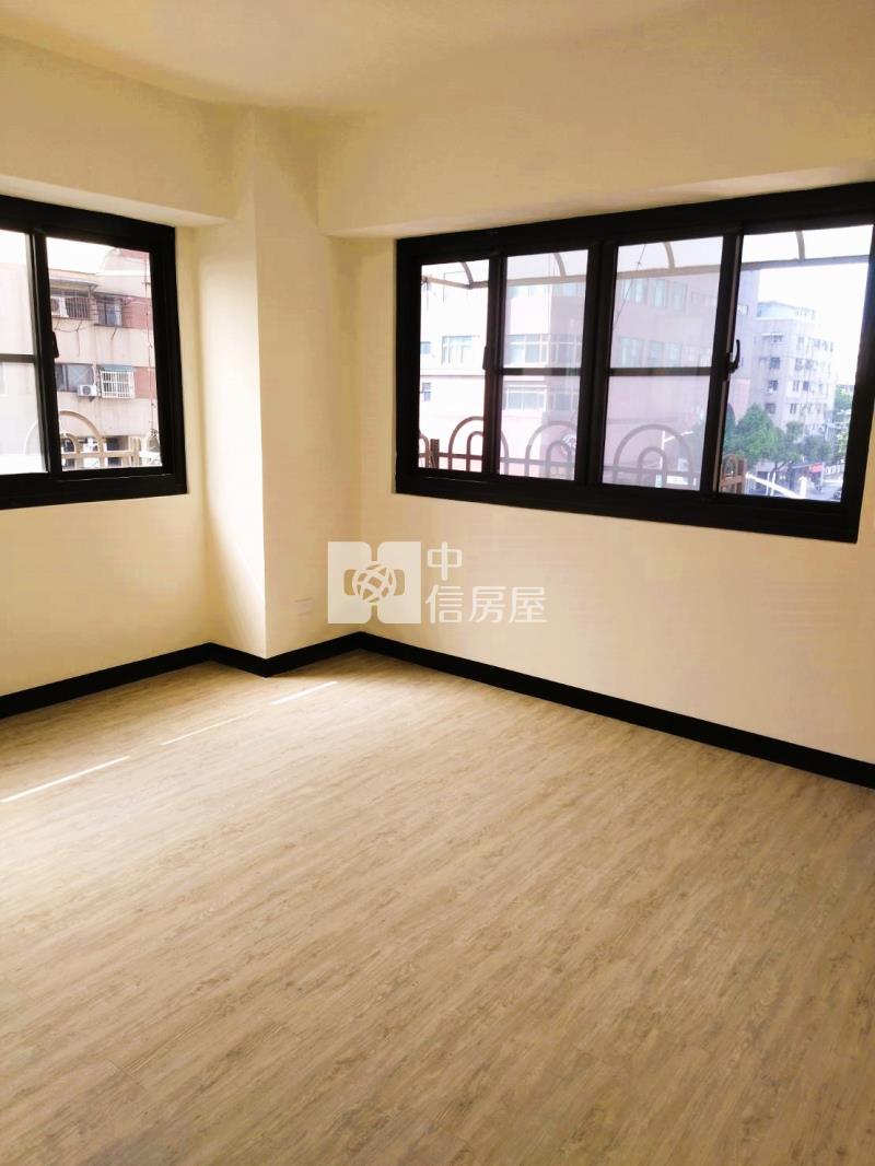 信義國小捷運站大四房房屋室內格局與周邊環境