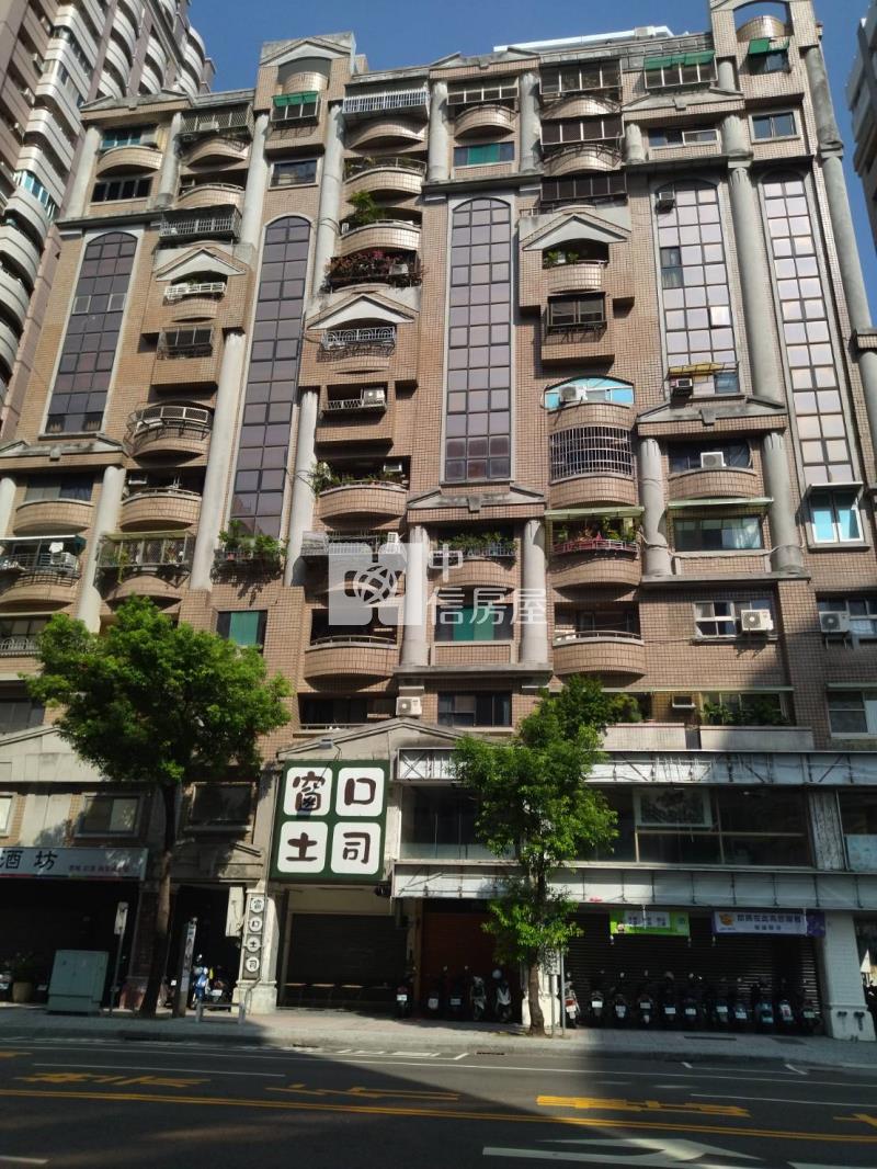 信義國小捷運站大四房房屋室內格局與周邊環境