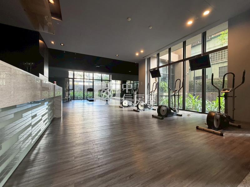 大毅履幸福11期邊間大兩房+車位房屋室內格局與周邊環境